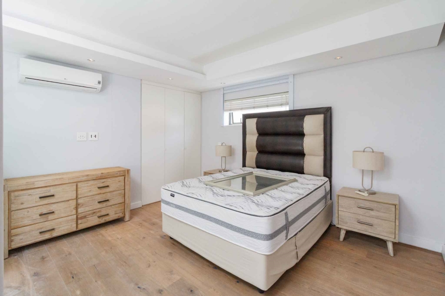 3 Bedroom Property for Sale in Green Point Western Cape